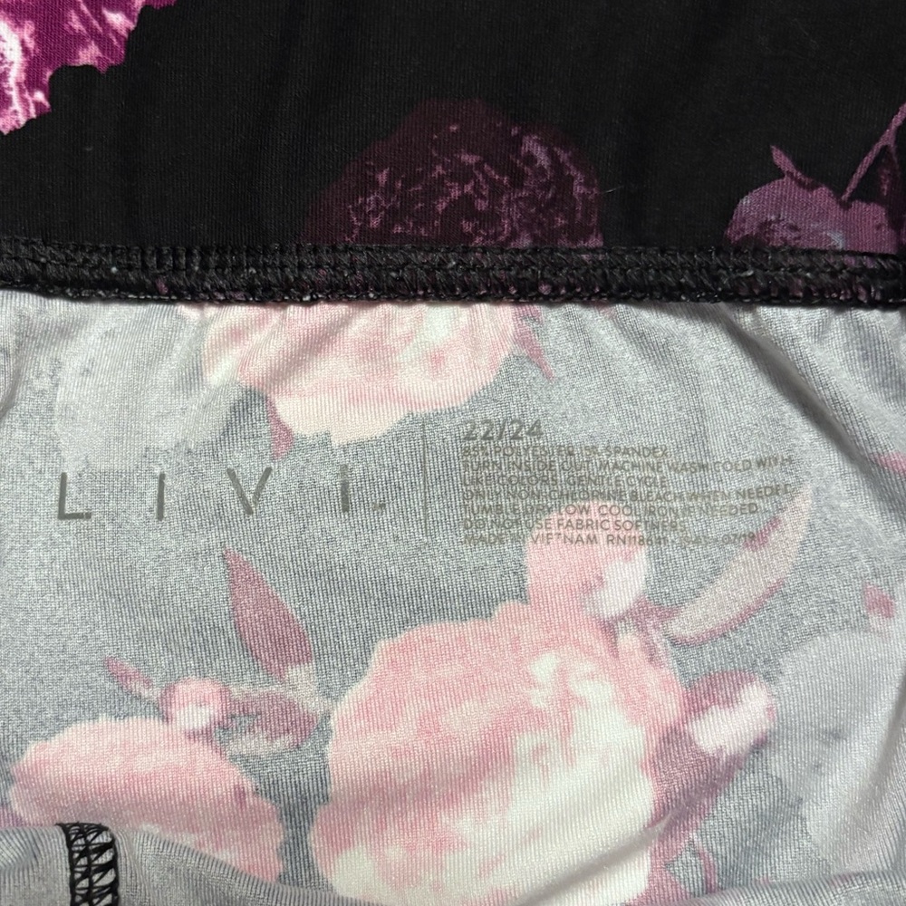 Livi Active by Lane Bryant Floral Print Leggings. Like New - Picture 3 of 3